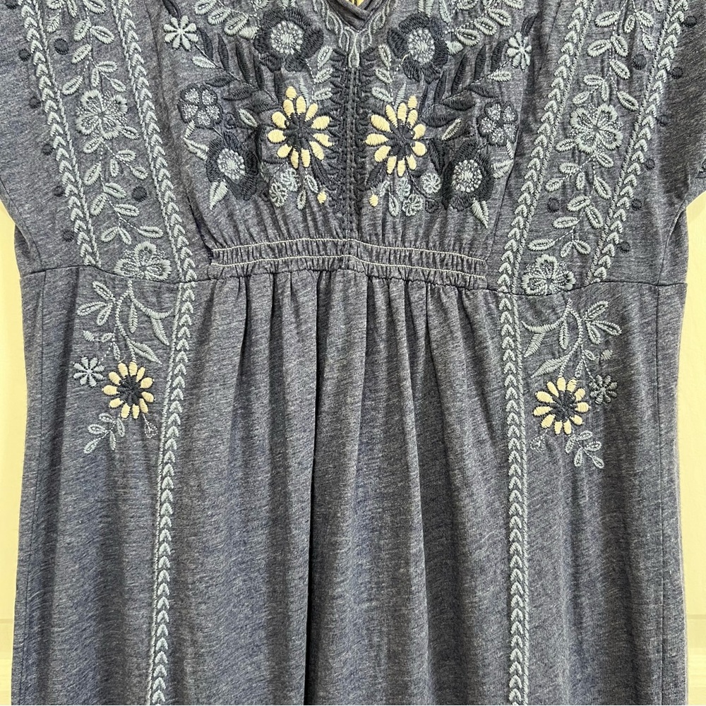NEW Johnny Was Lei Lei Smocked Tier Dress Embroidered V-Neck Navy Blue Medium - Picture 5 of 13